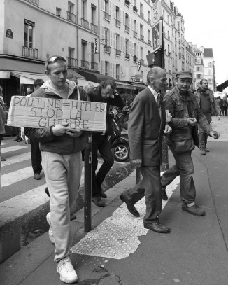 Protest-Paris-Ukraine-LOW